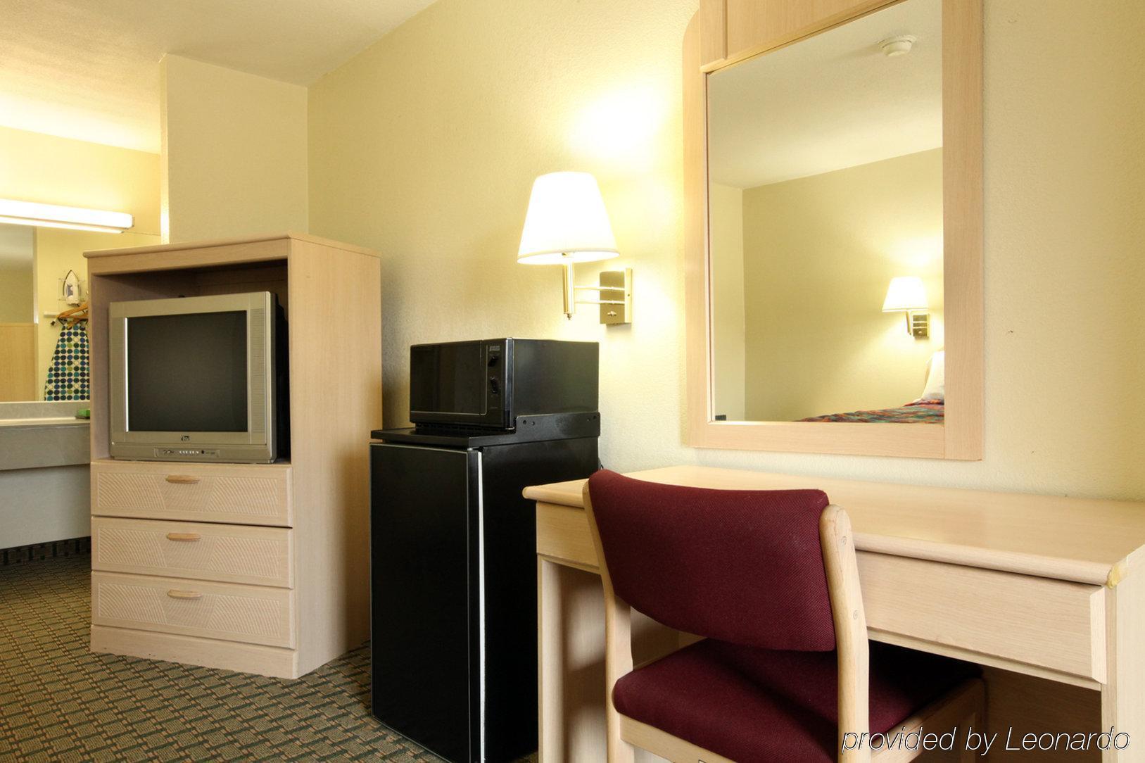 Americas Best Value Inn Cabot Rum bild
